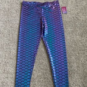Mermaid iridescent Leggings NWT Beautiful 🧜‍♀️